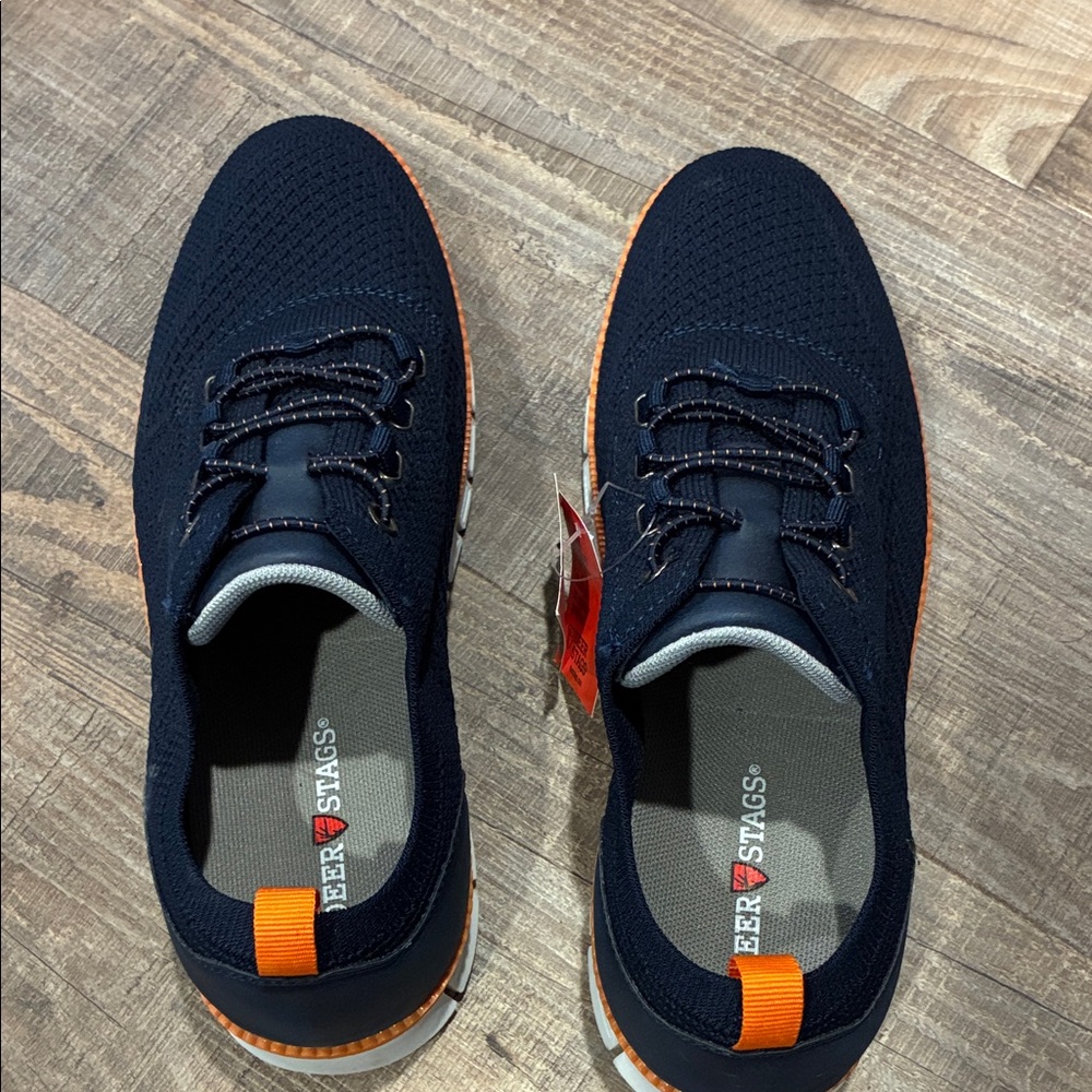 Boys size 5 Deer Stags Navy Knit Sneakers with Orange Accents